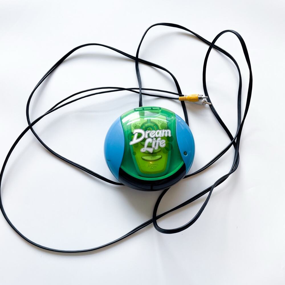 Hasbro Dream Life 2005 Plug and Play Game With Remote Tested and Working